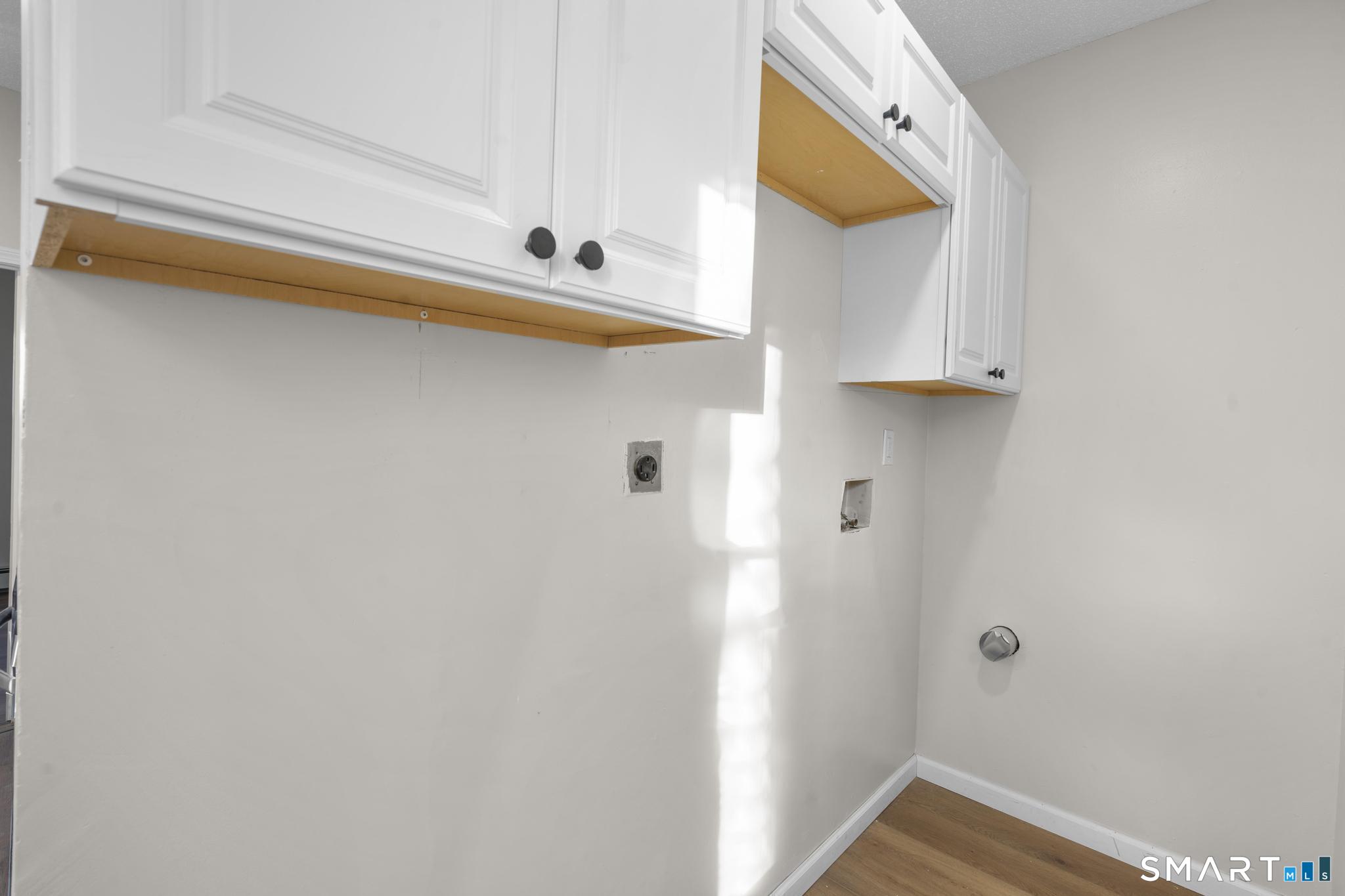 26-28 Mclean Street Hartford CT 06114