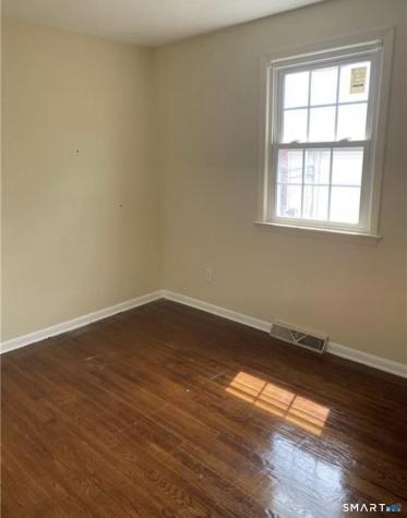 27 Manila Avenue Woodbridge CT 06525