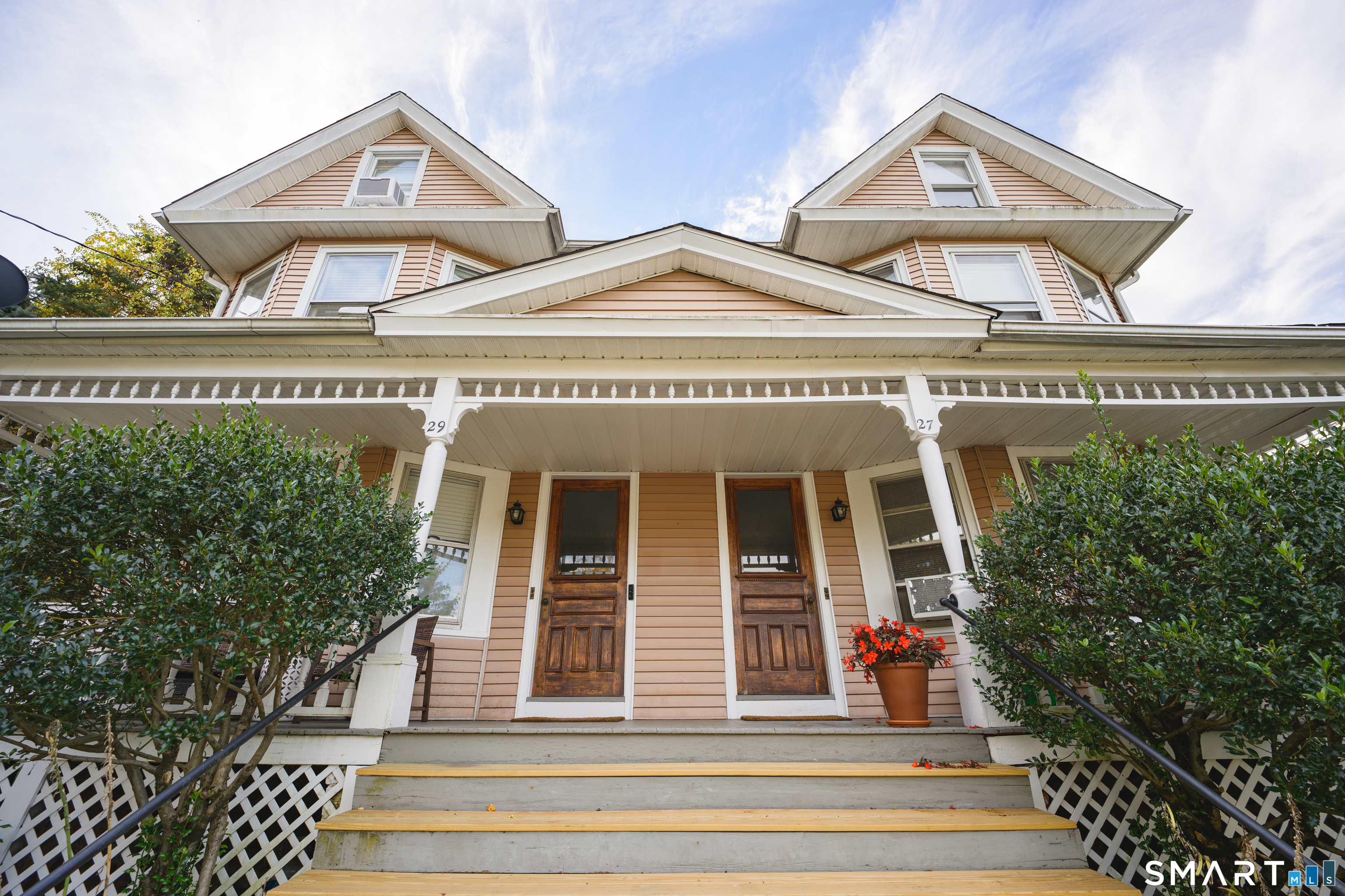 27 Salem Street Naugatuck CT 06770
