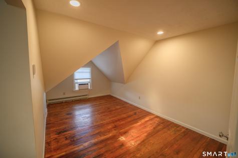 27 Salem Street Naugatuck CT 06770