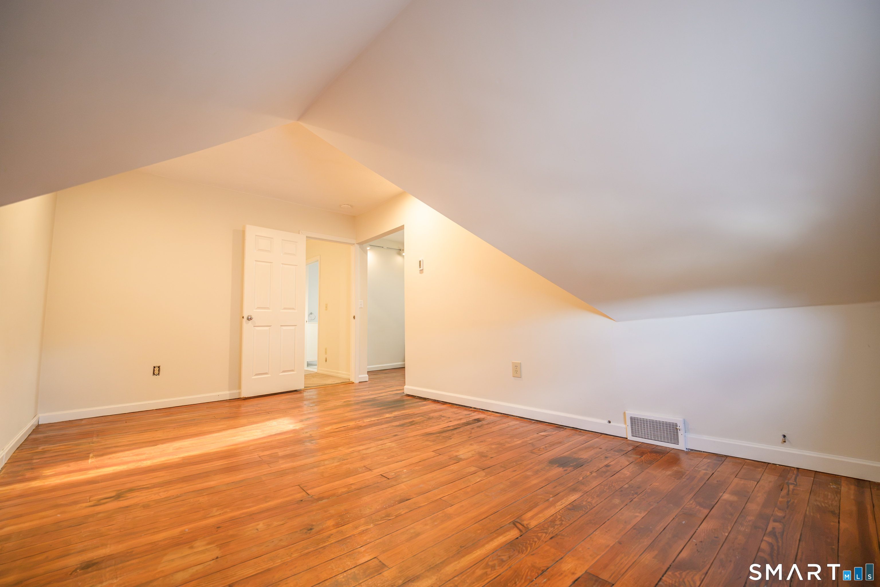27 Salem Street Naugatuck CT 06770