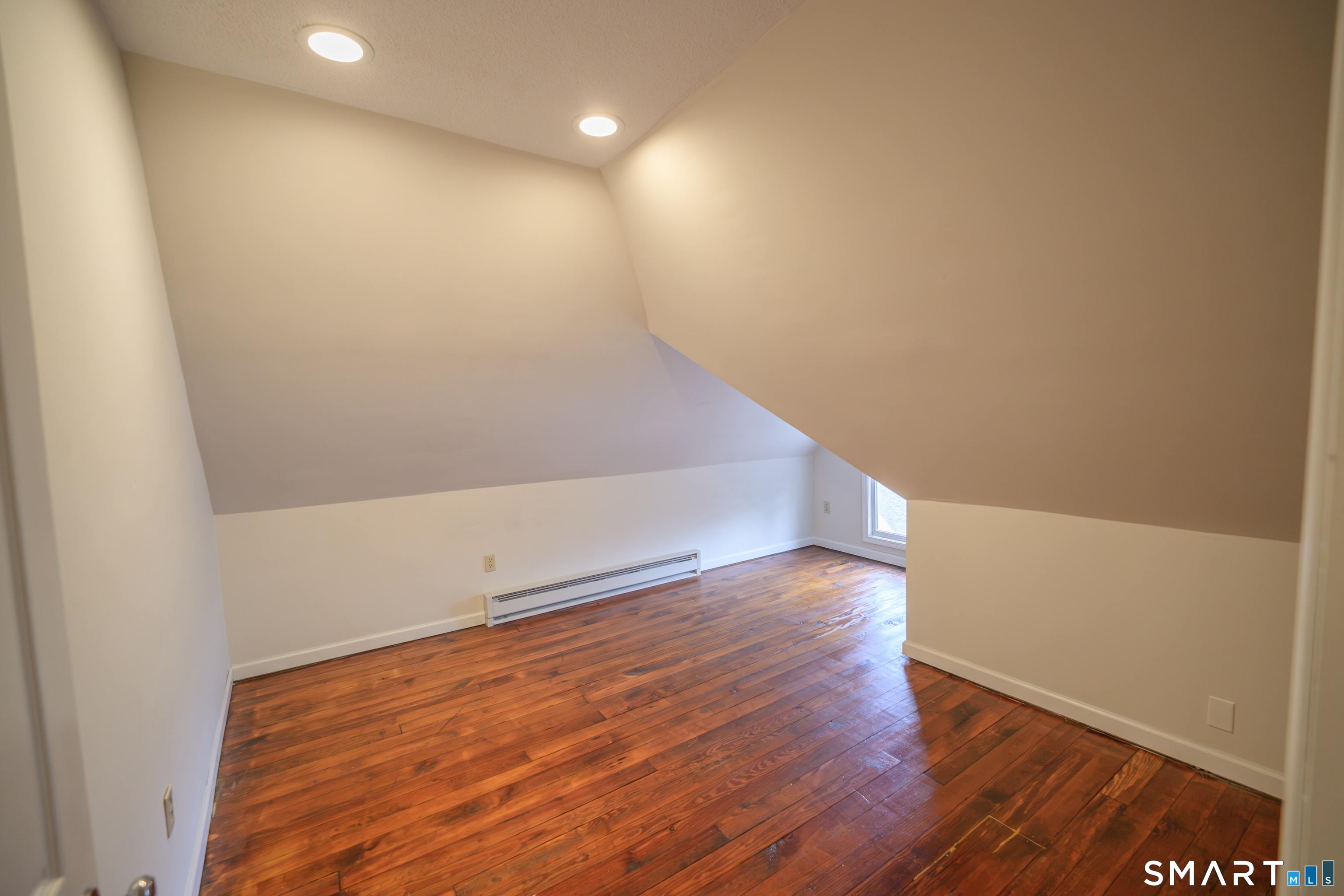 27 Salem Street Naugatuck CT 06770