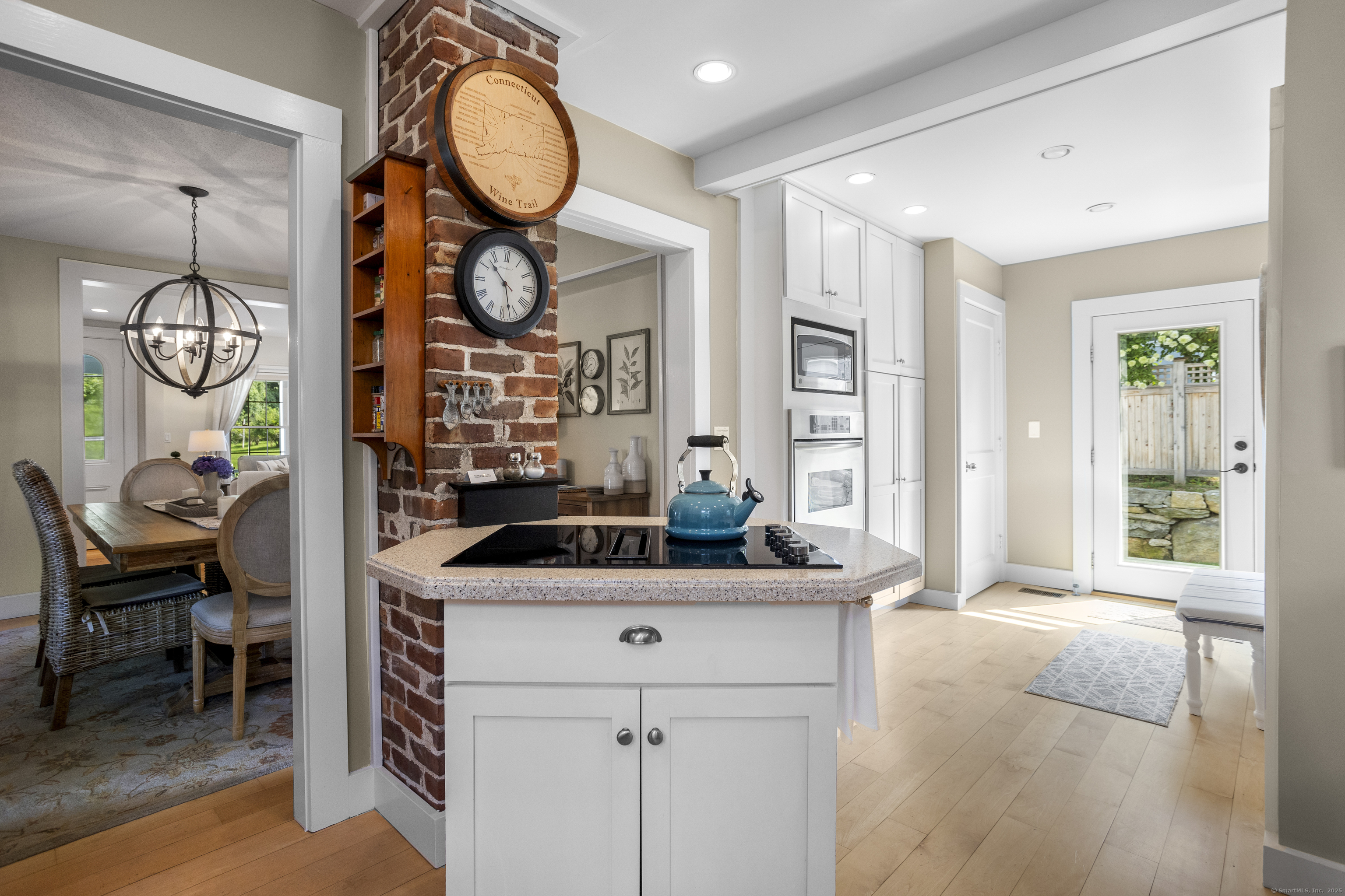 22 School Street (Mystic) Stonington CT 06355