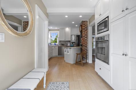 22 School Street (Mystic) Stonington CT 06355