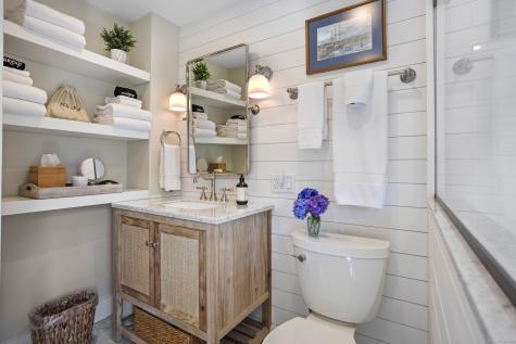 22 School Street (Mystic) Stonington CT 06355