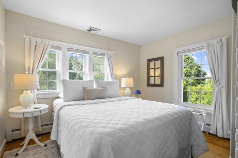 22 School Street (Mystic) Stonington CT 06355