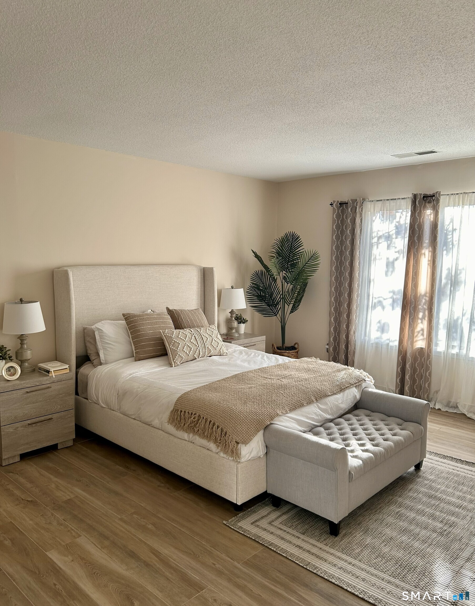 7 Twin Oak Court Avon CT 06001