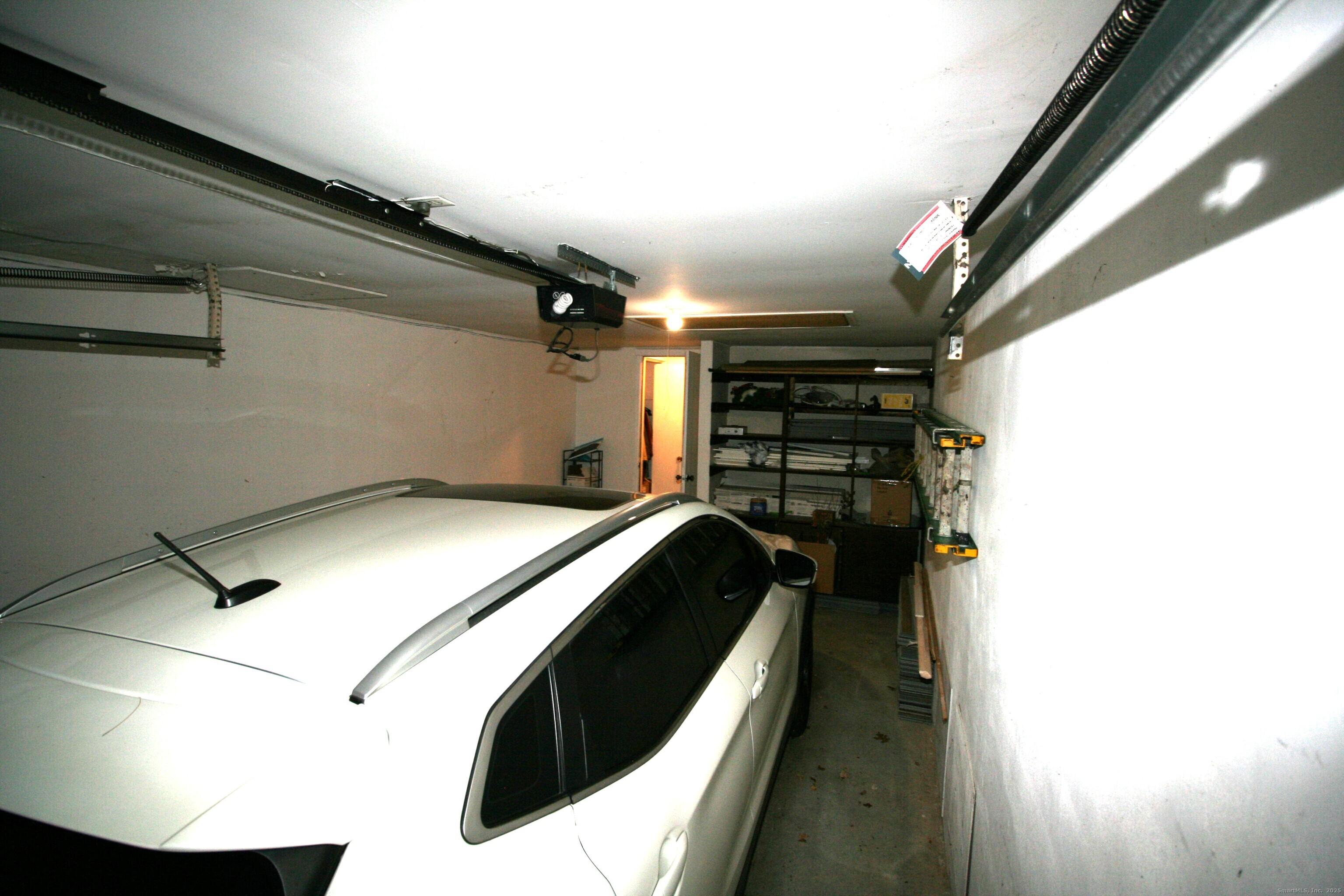 7 Twin Oak Court Avon CT 06001