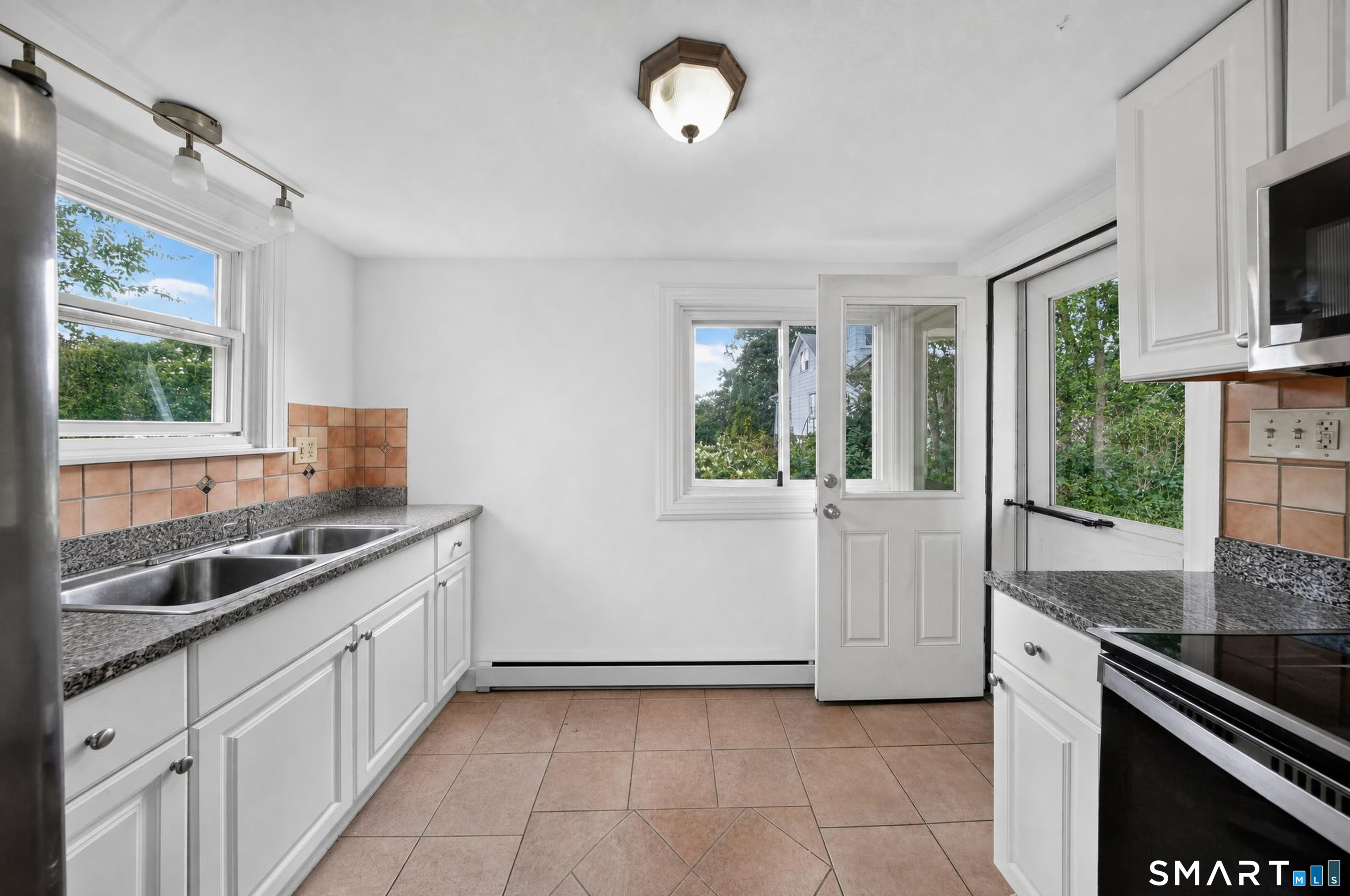 53 Mohican Avenue Waterbury CT 06708