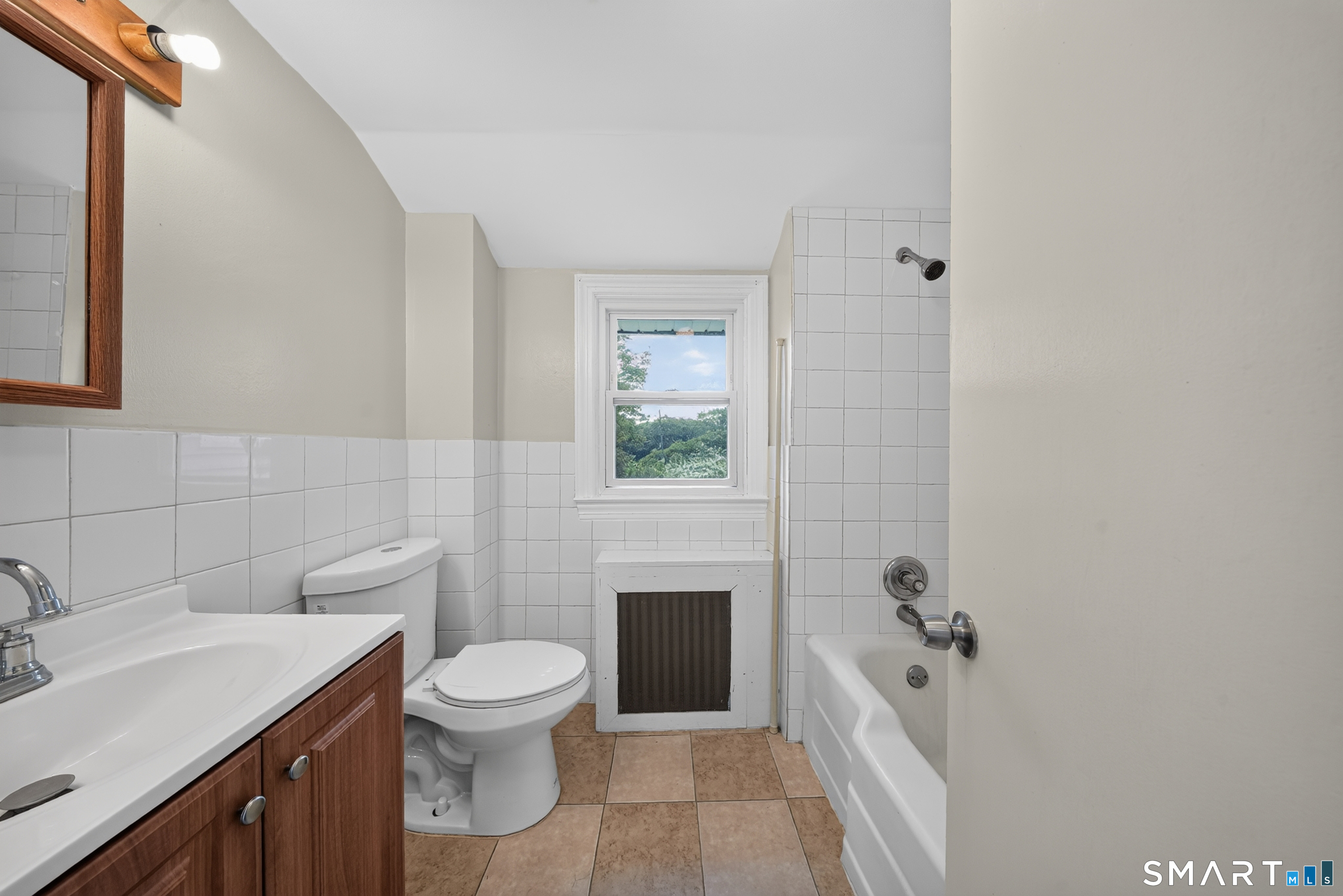 53 Mohican Avenue Waterbury CT 06708