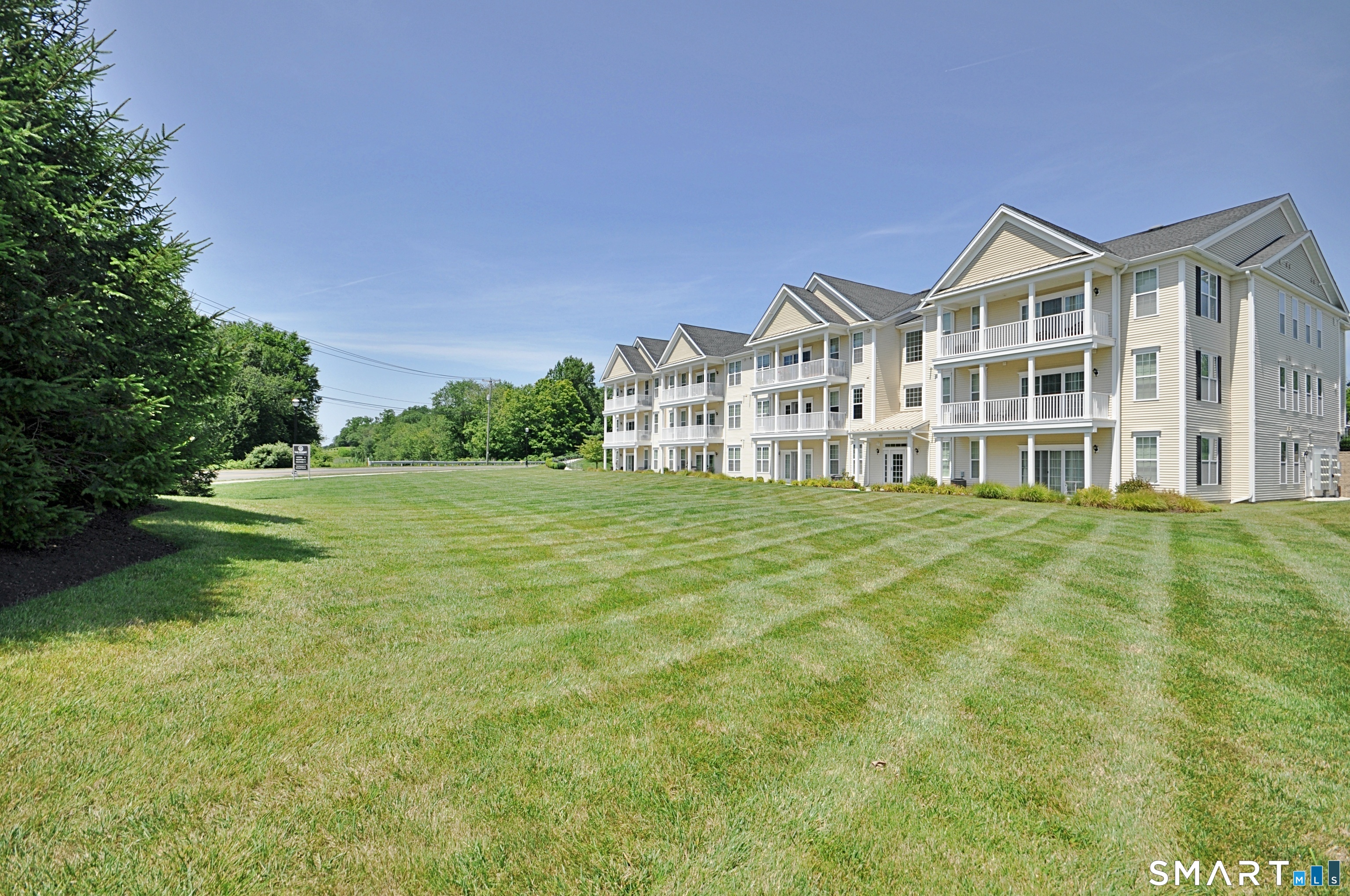 113 Center Meadow Lane Danbury CT 06810
