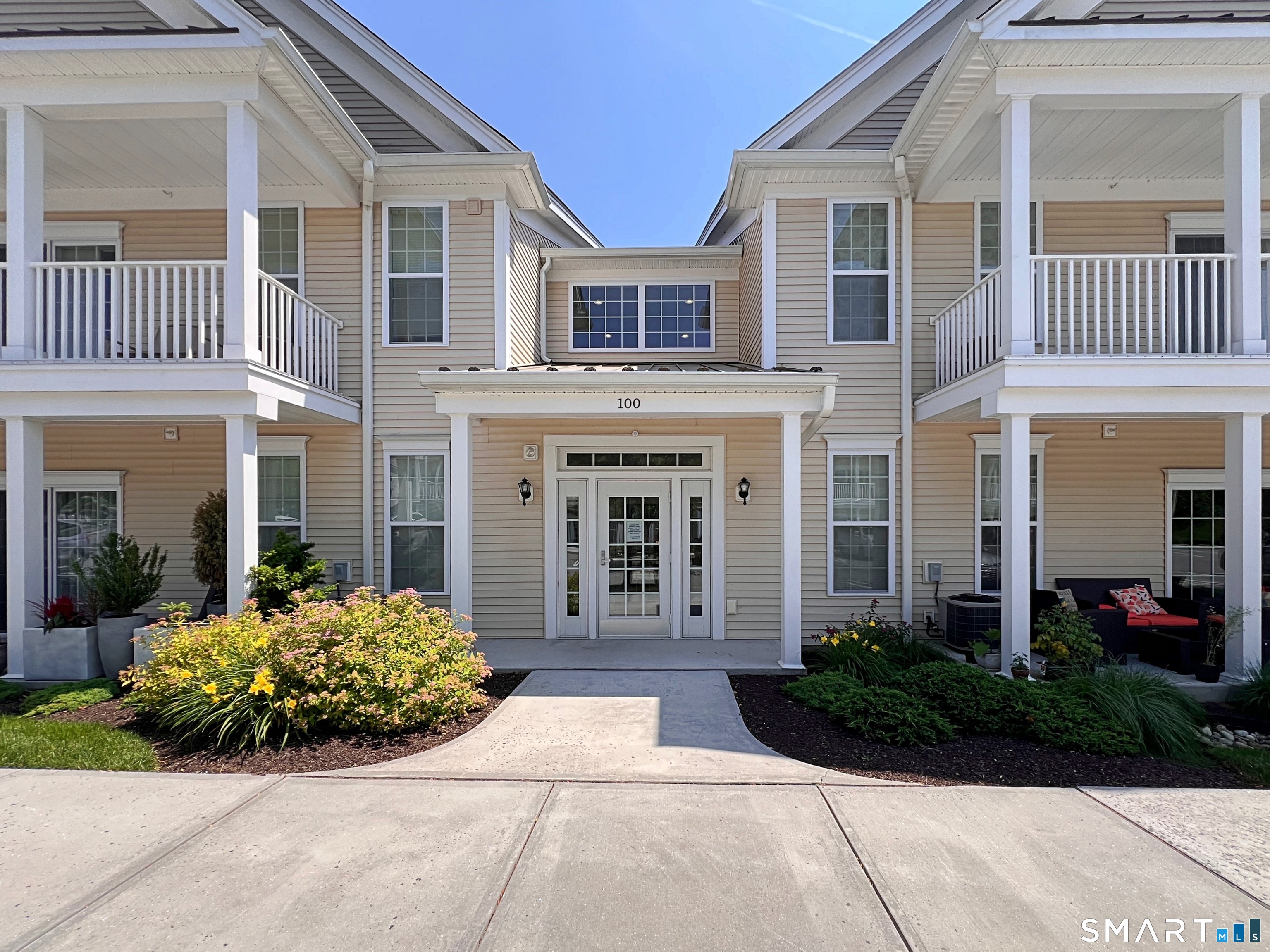 113 Center Meadow Lane Danbury CT 06810