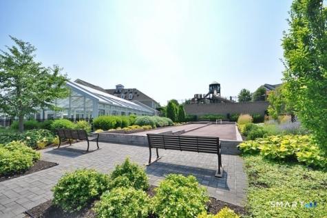 113 Center Meadow Lane Danbury CT 06810