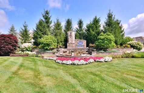 113 Center Meadow Lane Danbury CT 06810