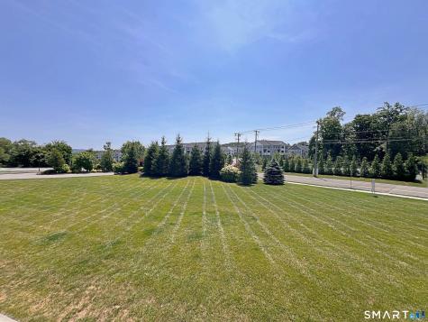 113 Center Meadow Lane Danbury CT 06810