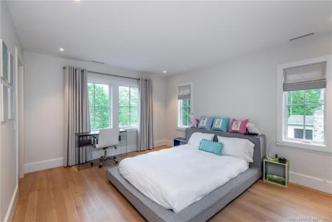 33 Arrow Point Road Warren CT 06777