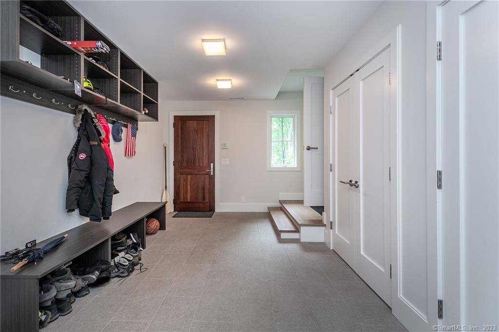 33 Arrow Point Road Warren CT 06777