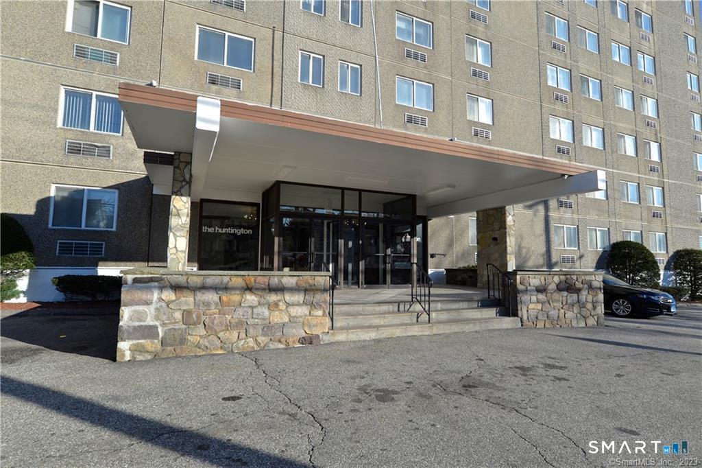 120 Huntington Turnpike Bridgeport CT 06610
