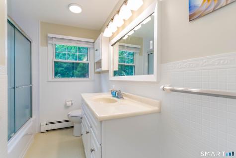 108 Colonese Road Fairfield CT 06825