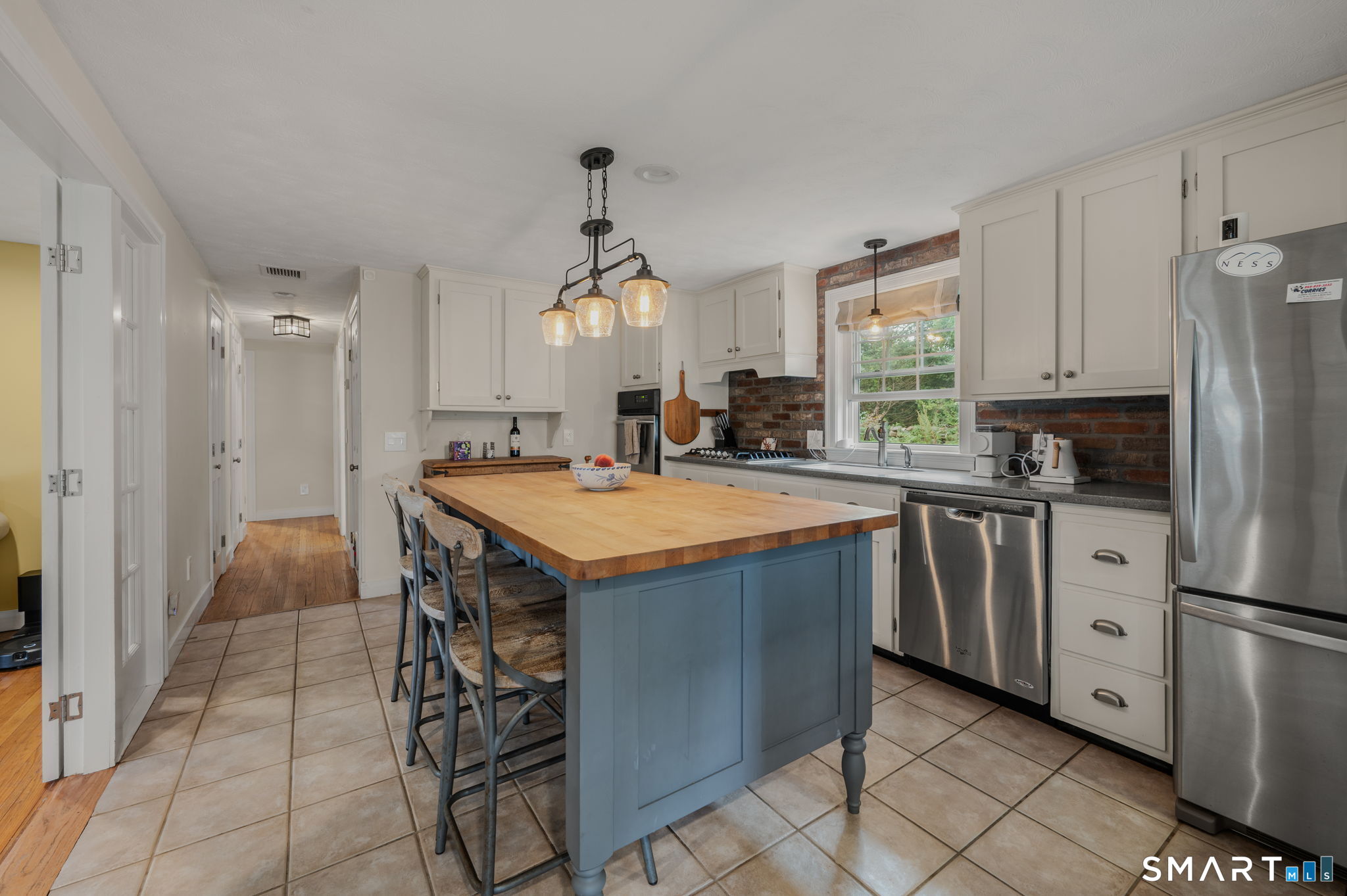 182 Ocean View Avenue Groton CT 06355