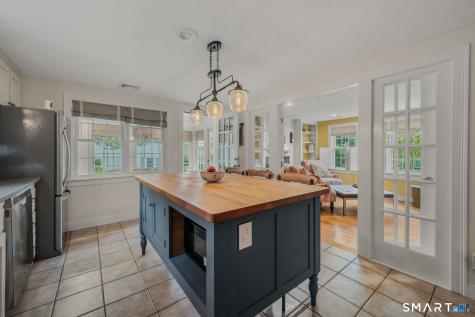 182 Ocean View Avenue Groton CT 06355