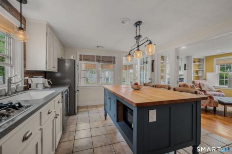 182 Ocean View Avenue Groton CT 06355