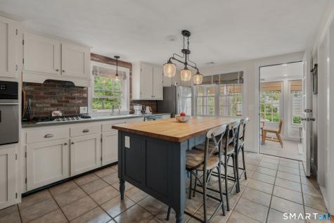 182 Ocean View Avenue Groton CT 06355