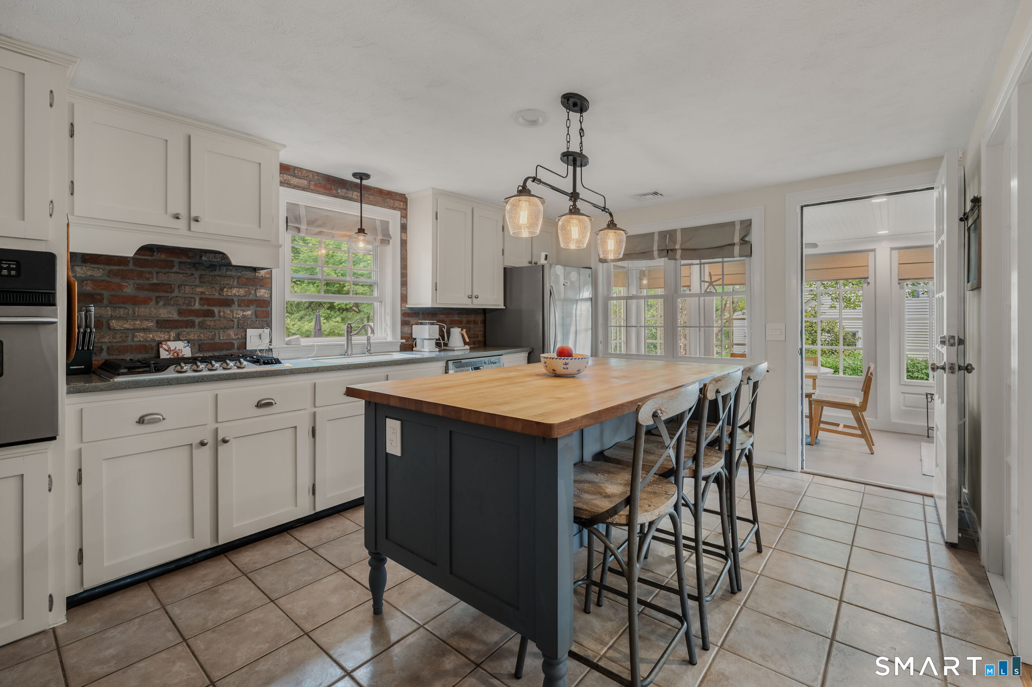 182 Ocean View Avenue Groton CT 06355