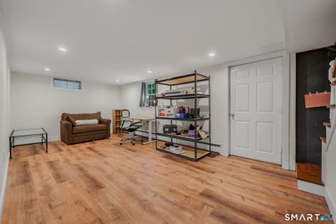 182 Ocean View Avenue Groton CT 06355