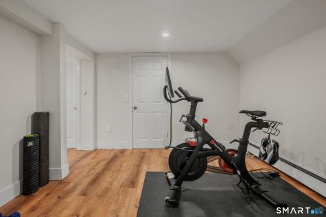 182 Ocean View Avenue Groton CT 06355