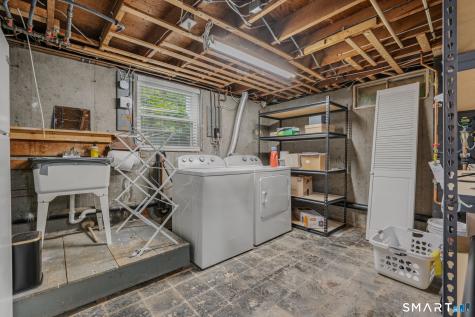 182 Ocean View Avenue Groton CT 06355