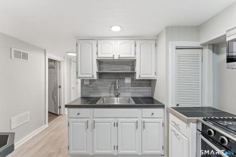 9 Hunters Road Norwich CT 06360
