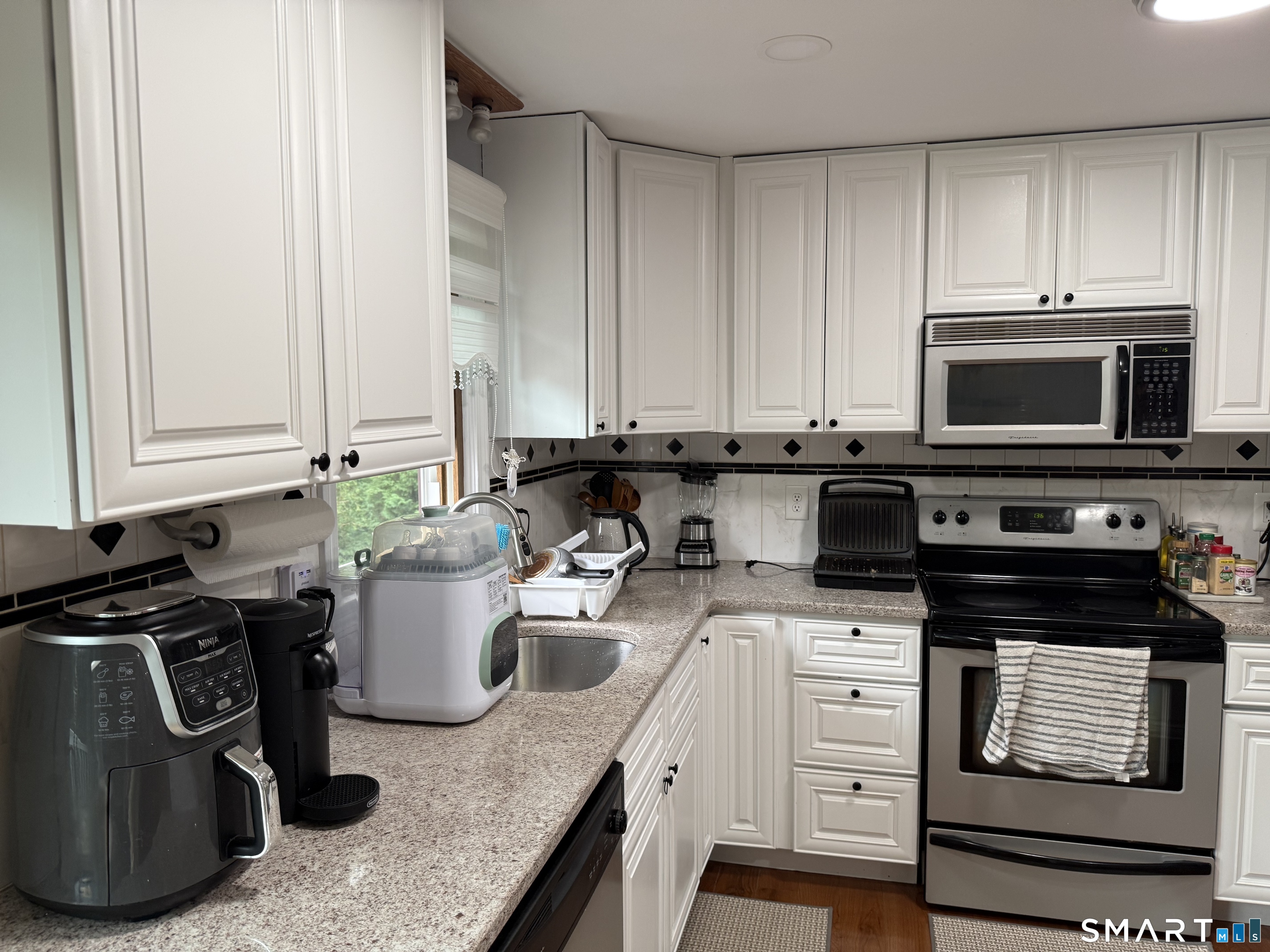 74 Harold Road Farmington CT 06032