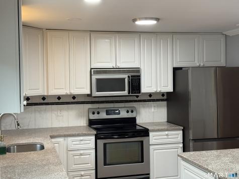 74 Harold Road Farmington CT 06032