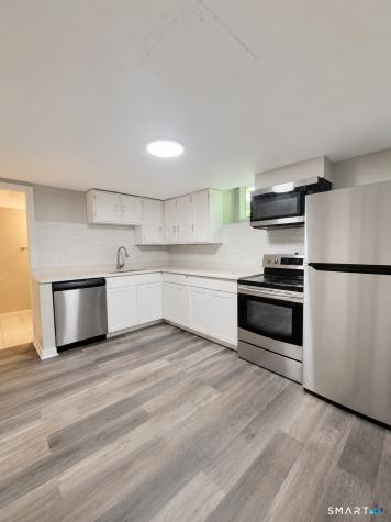 3-17 Curve Street Branford CT 06405