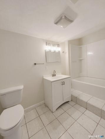 3-17 Curve Street Branford CT 06405