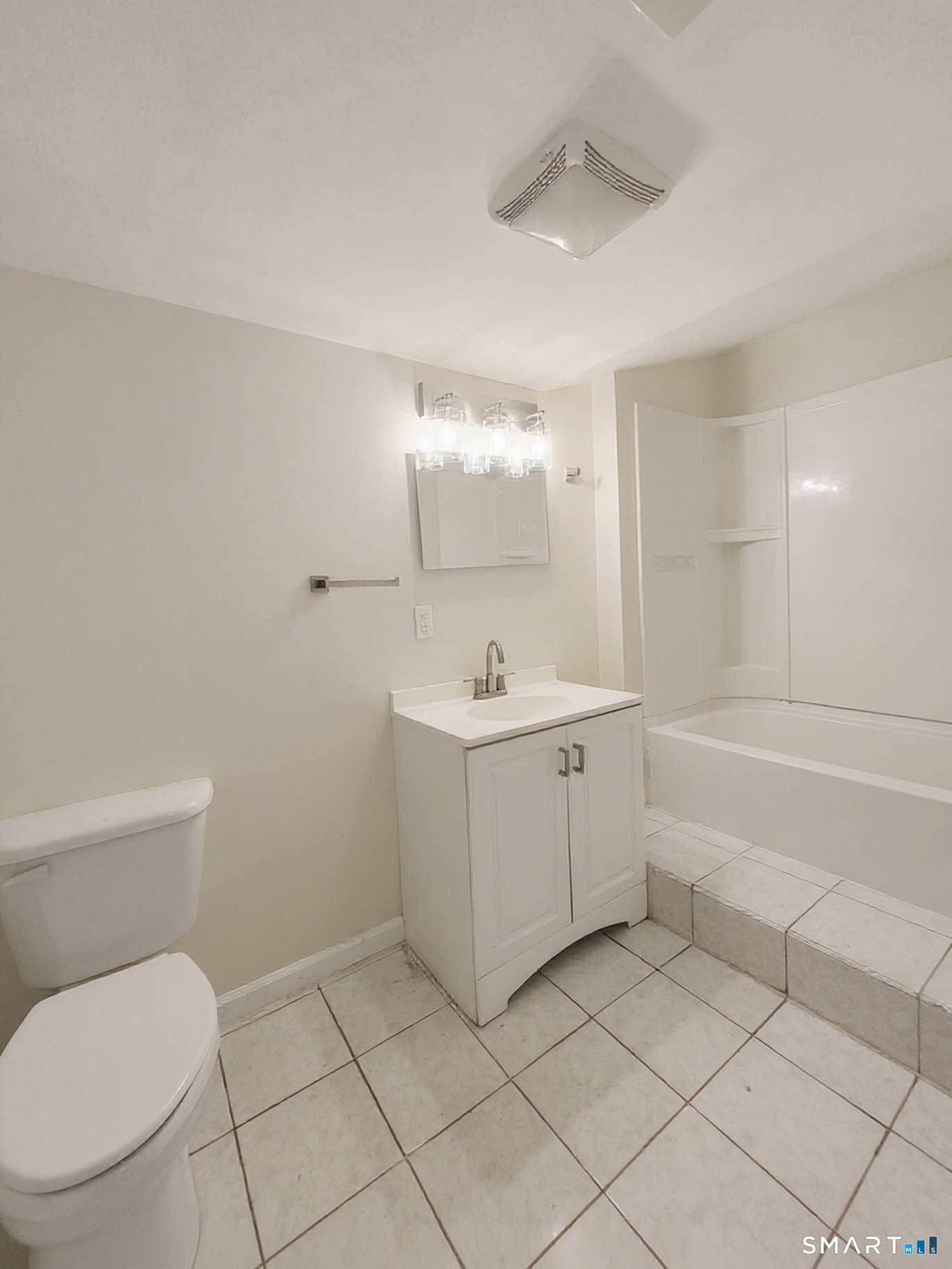 3-17 Curve Street Branford CT 06405
