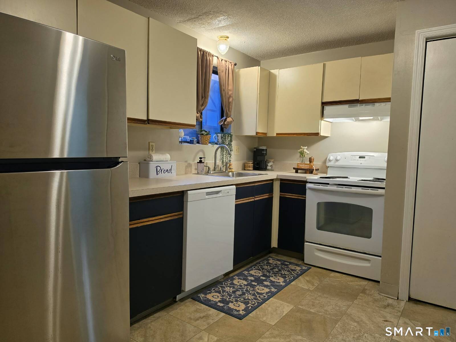 1448 Meriden Road Waterbury CT 06705