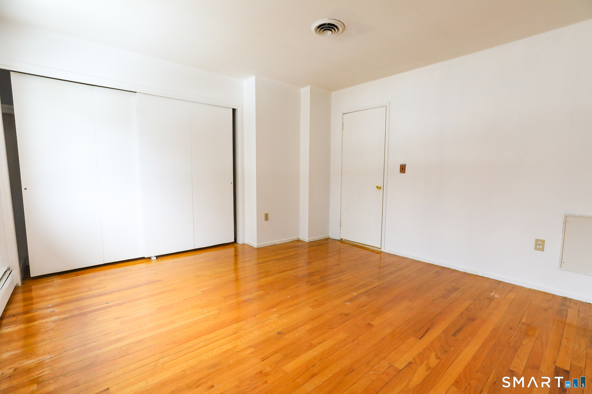 1 Camelot Drive Bloomfield CT 06002