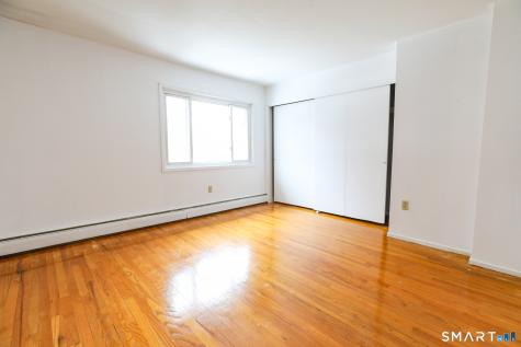 1 Camelot Drive Bloomfield CT 06002