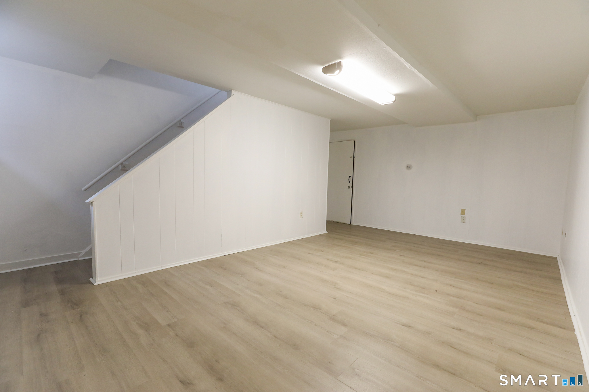 1 Camelot Drive Bloomfield CT 06002