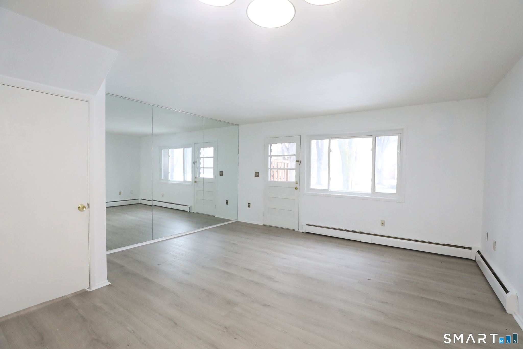 1 Camelot Drive Bloomfield CT 06002