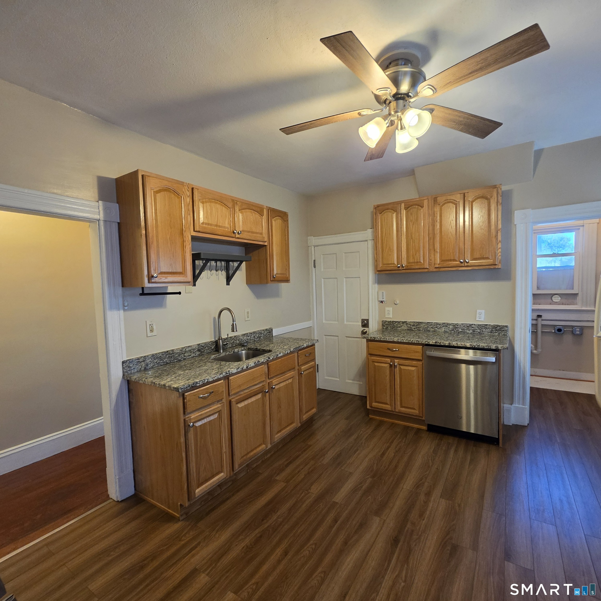 142 Oakland Terrace Hartford CT 06112