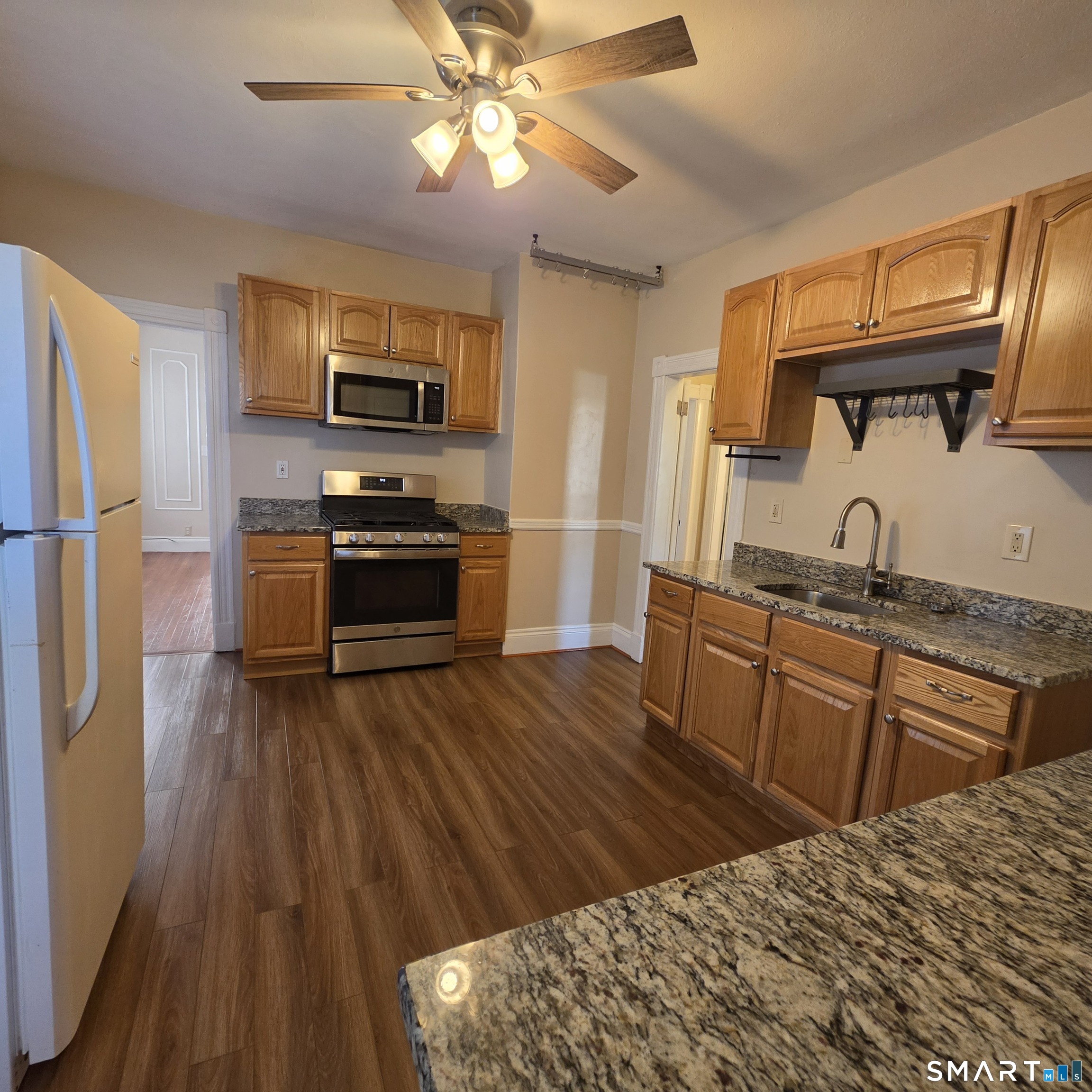 142 Oakland Terrace Hartford CT 06112