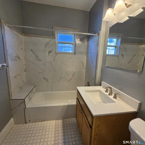 142 Oakland Terrace Hartford CT 06112