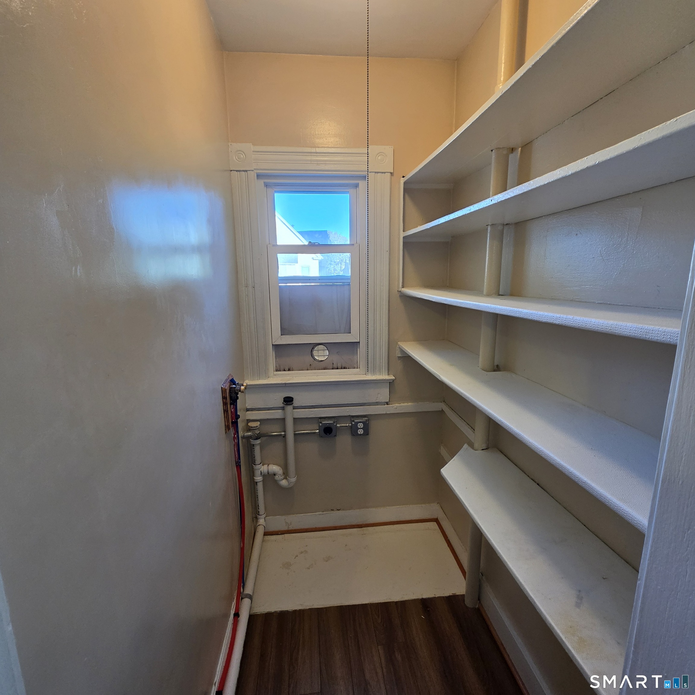 142 Oakland Terrace Hartford CT 06112