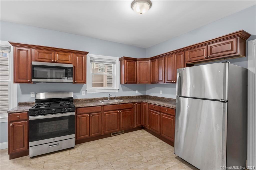 76 Shelton Avenue New Haven CT 06511