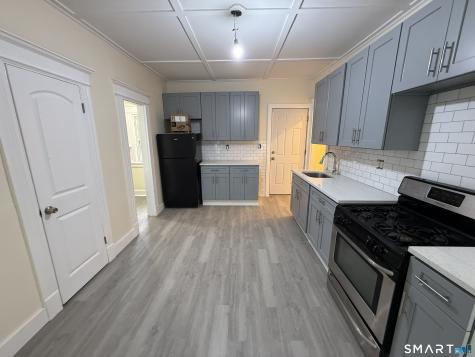 82 Bunker Hill Avenue Waterbury CT 06708