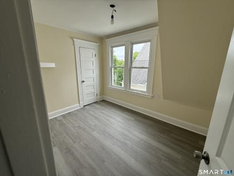 82 Bunker Hill Avenue Waterbury CT 06708
