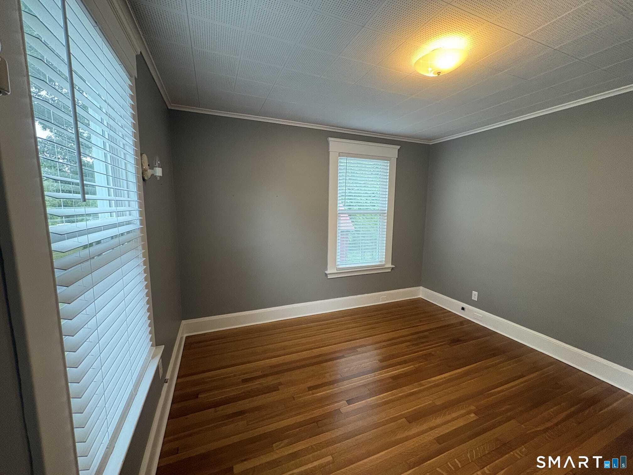 829 Edgewood Avenue New Haven CT 06515